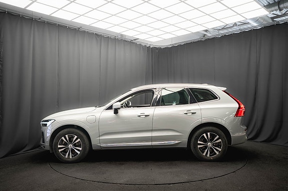 Volvo XC60 10 of 25