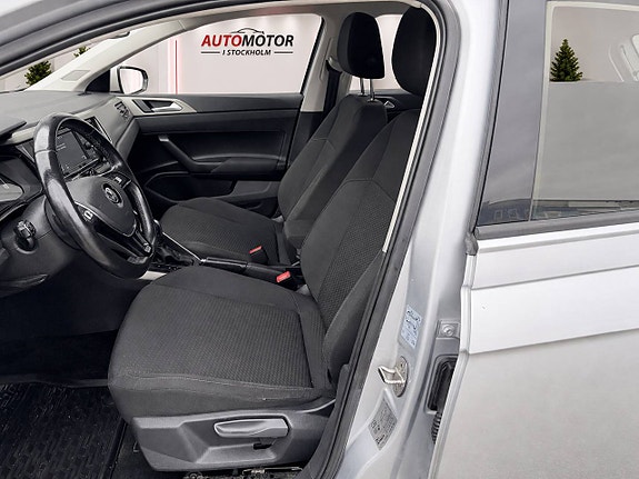 Volkswagen Polo 9 of 17
