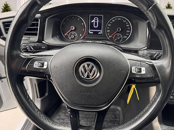 Volkswagen Polo 13 of 17