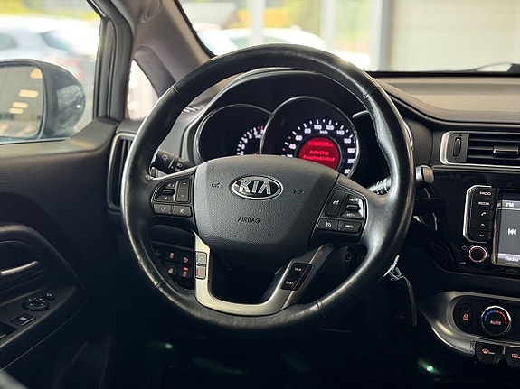 Kia Rio 11 of 21