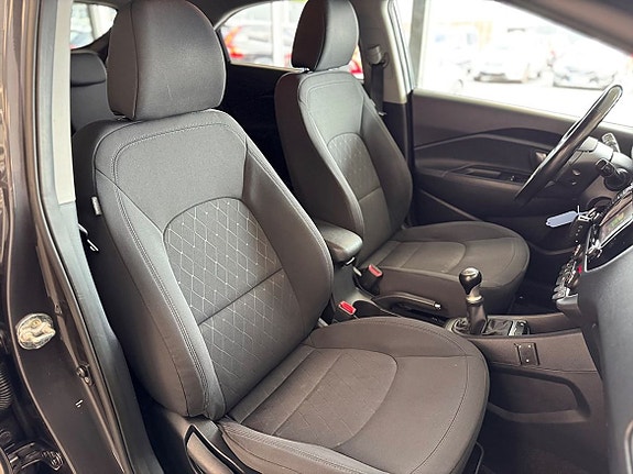 Kia Rio 12 of 21