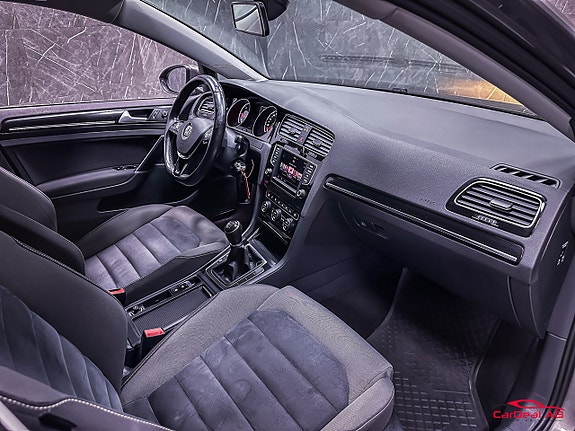 Volkswagen Golf I 11 of 26