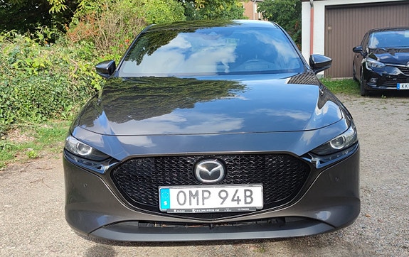 Mazda 3 2 of 8