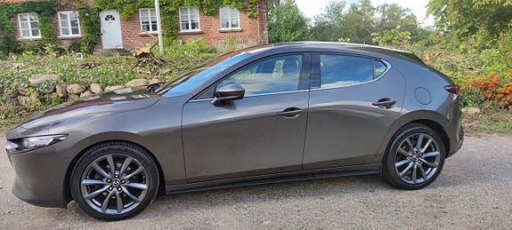 Mazda 3 5 of 8