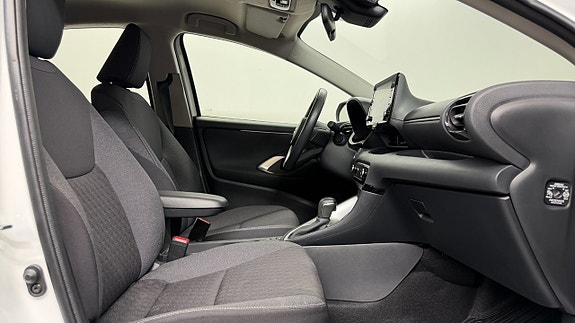 Mazda 2 6 of 15