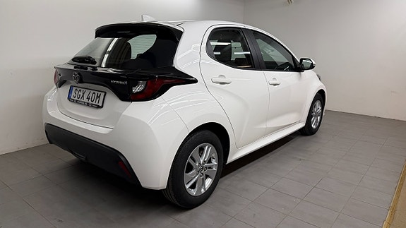 Mazda 2 3 of 15