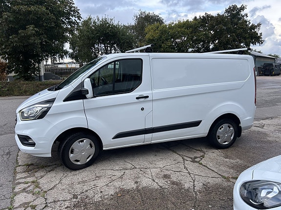 Ford Transit Custom 7 of 15