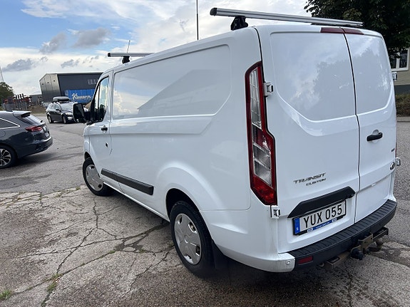 Ford Transit Custom 9 of 15