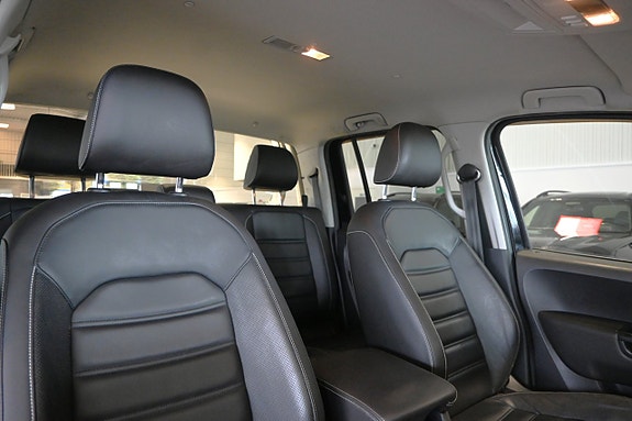Volkswagen Amarok 12 of 30
