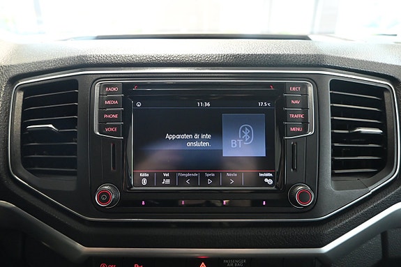 Volkswagen Amarok 21 of 30