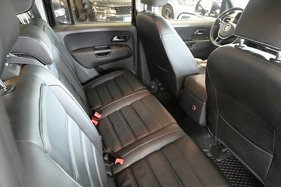 Volkswagen Amarok 13 of 30