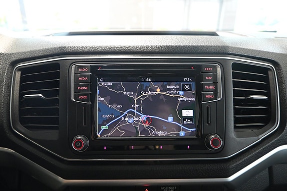 Volkswagen Amarok 22 of 30
