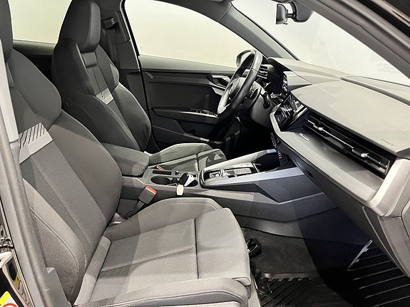 Audi A3 8 of 9