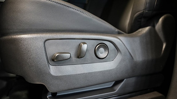 Chevrolet Silverado EV 24 of 25