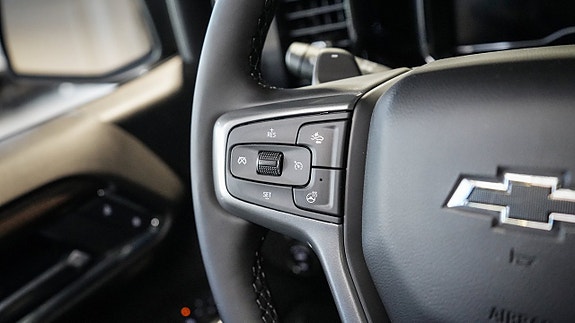Chevrolet Silverado EV 18 of 25