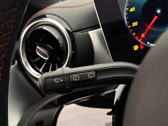 Mercedes-Benz CLA200 15 of 30