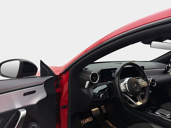 Mercedes-Benz CLA200 11 of 30
