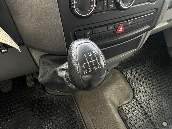Volkswagen Crafter 18 of 19