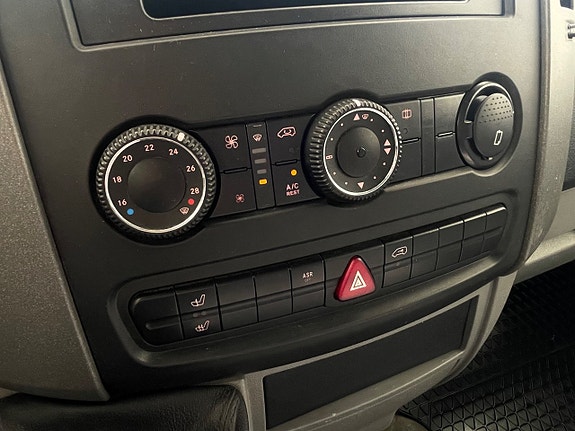 Volkswagen Crafter 17 of 19