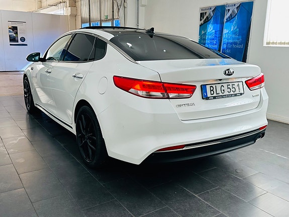 Kia Optima 7 of 25