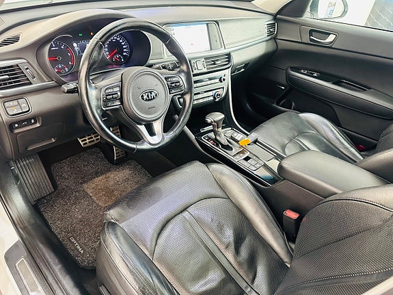 Kia Optima 11 of 25