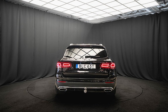 Mercedes-Benz GLC300 de 8 of 21