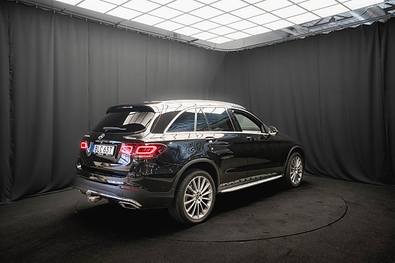Mercedes-Benz GLC300 de 7 of 21