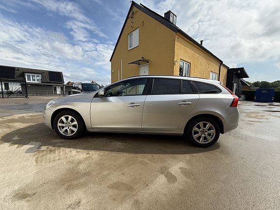 Volvo V60 5 of 11