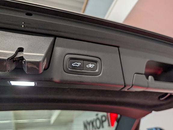 Volvo V90 Cross Country 6 of 20