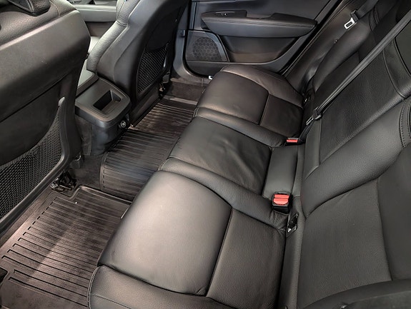 Volvo V90 Cross Country 8 of 20