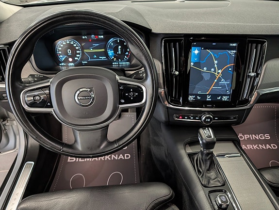 Volvo V90 Cross Country 14 of 20