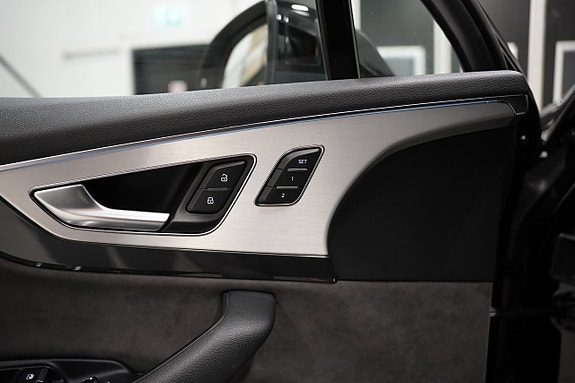 Audi Q7 11 of 30