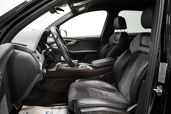 Audi Q7 9 of 30