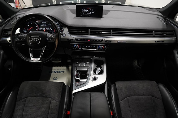 Audi Q7 14 of 30