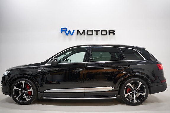 Audi Q7 4 of 30