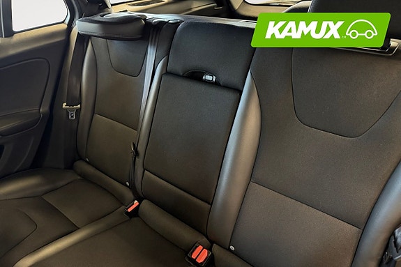 Volvo V60 14 of 17