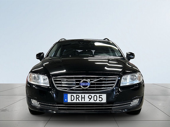 Volvo V70 2 of 20