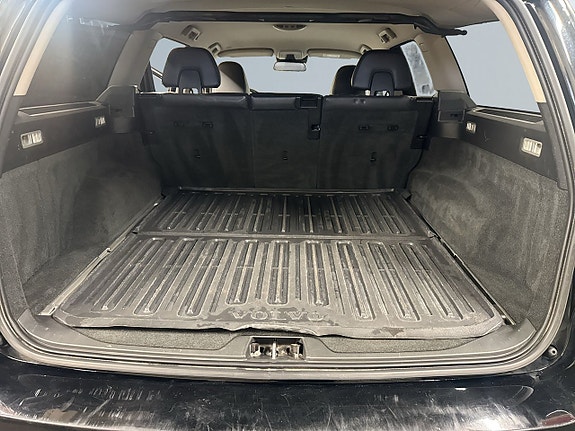 Volvo V70 12 of 20