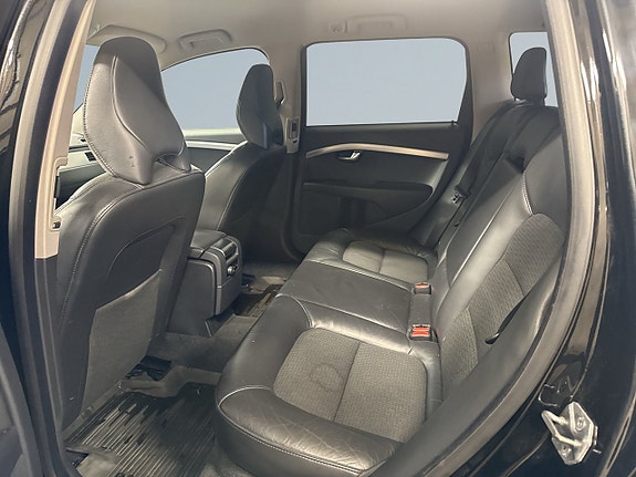 Volvo V70 13 of 20