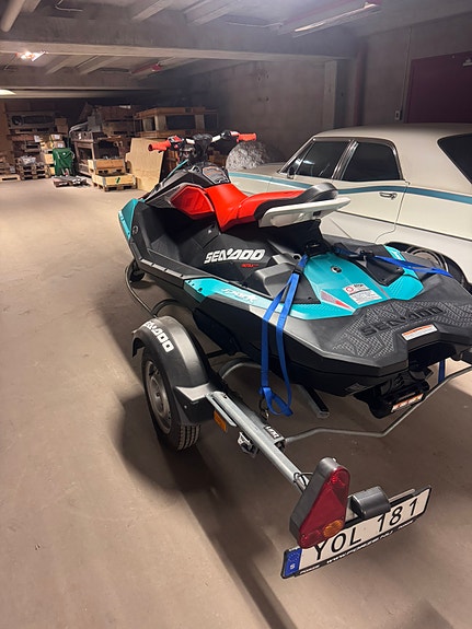 SeaDoo spark trixx -18 3 of 4