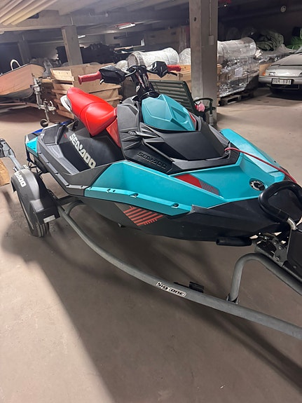 SeaDoo spark trixx -18 4 of 4