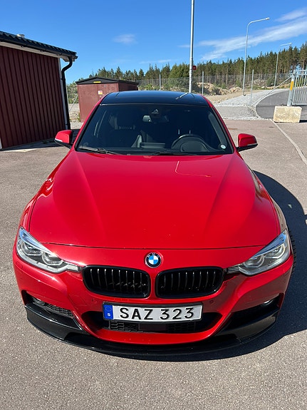 BMW 330e 5 of 14