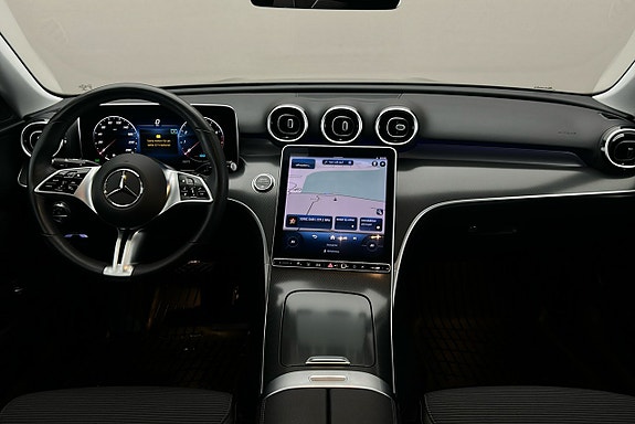 Mercedes-Benz C200 3 of 3