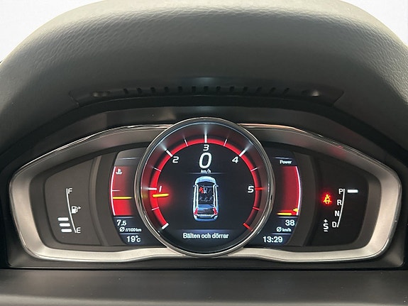 Volvo V70 24 of 30
