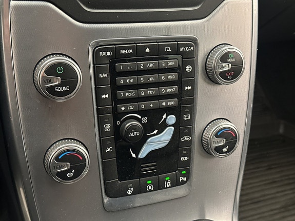 Volvo V70 28 of 30