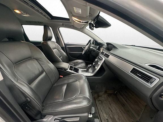 Volvo V70 19 of 30