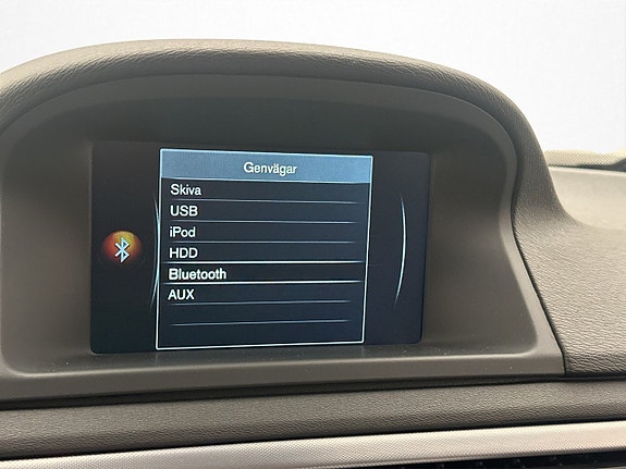 Volvo V70 26 of 30