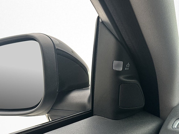 Volvo V70 12 of 30