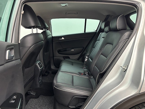 Kia Sportage 13 of 26