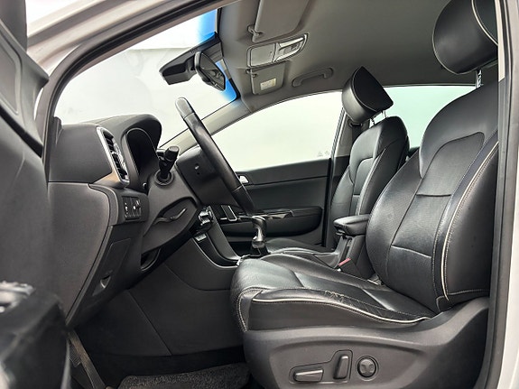 Kia Sportage 14 of 26